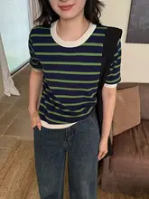 ストライプ柄配色ラウンドネック短丈ニットトップス【女性用・体型カバー・春夏向け】