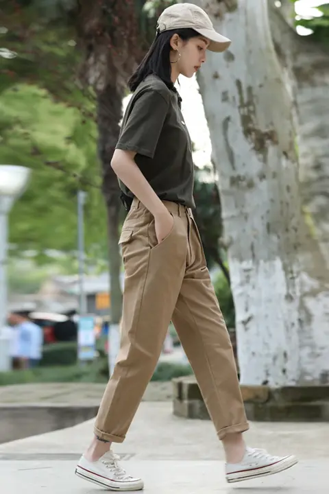カキ色のレディース春秋用作業パンツ【小柄向け・ストレート・カジュアル・ハーレン・テーパード】（セットアップ対応）