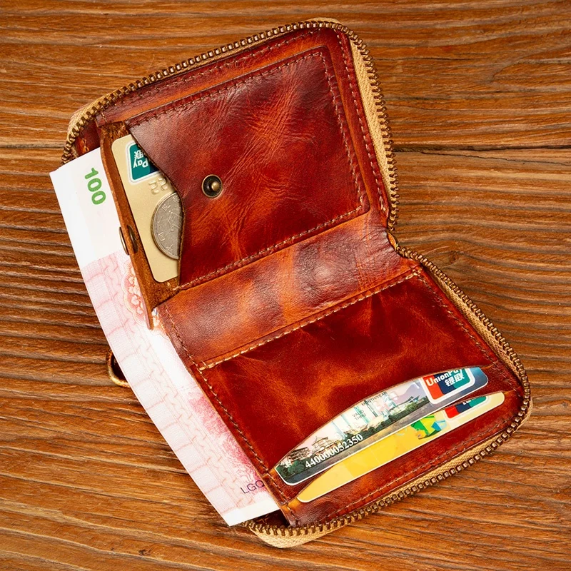 本革製短款財布：レトロデザインとカードポケット付きのコンパクトさを実現