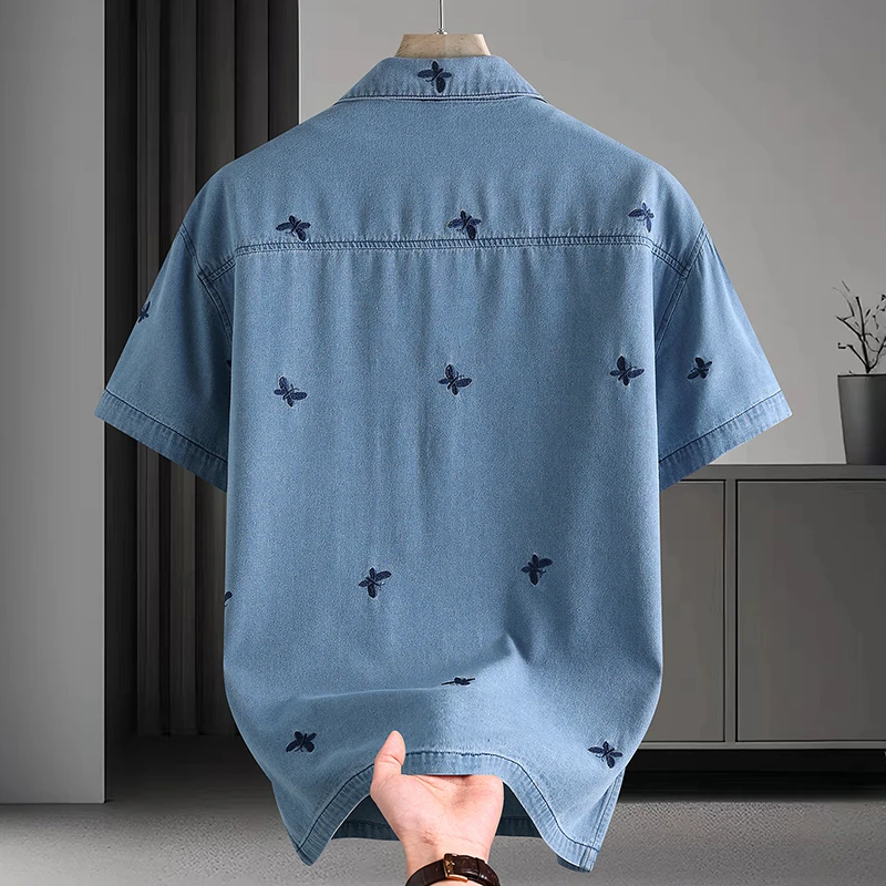 夏用薄手デニム刺繍ショートスリーブシャツの色合いと実用性を解説