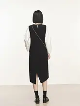 モダンなデザインのブラック＆ホワイトパネルロングスリーブワンピース【秋用・ゆったり・通勤・スリット入り】