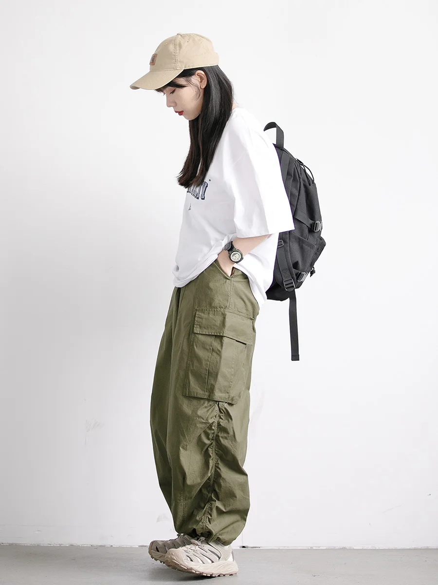 ポケットがたくさんあるカーゴパンツは、本当に必要なのか？
