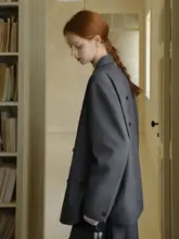 通勤用 蝶グレーのワイドフィットスーツジャケット【春用・ミディスカート付き・女性用】（セットアップ対応）