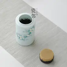手描き春雪デザインの陶器製茶葉保存容器【小サイズ・密閉タイプ】