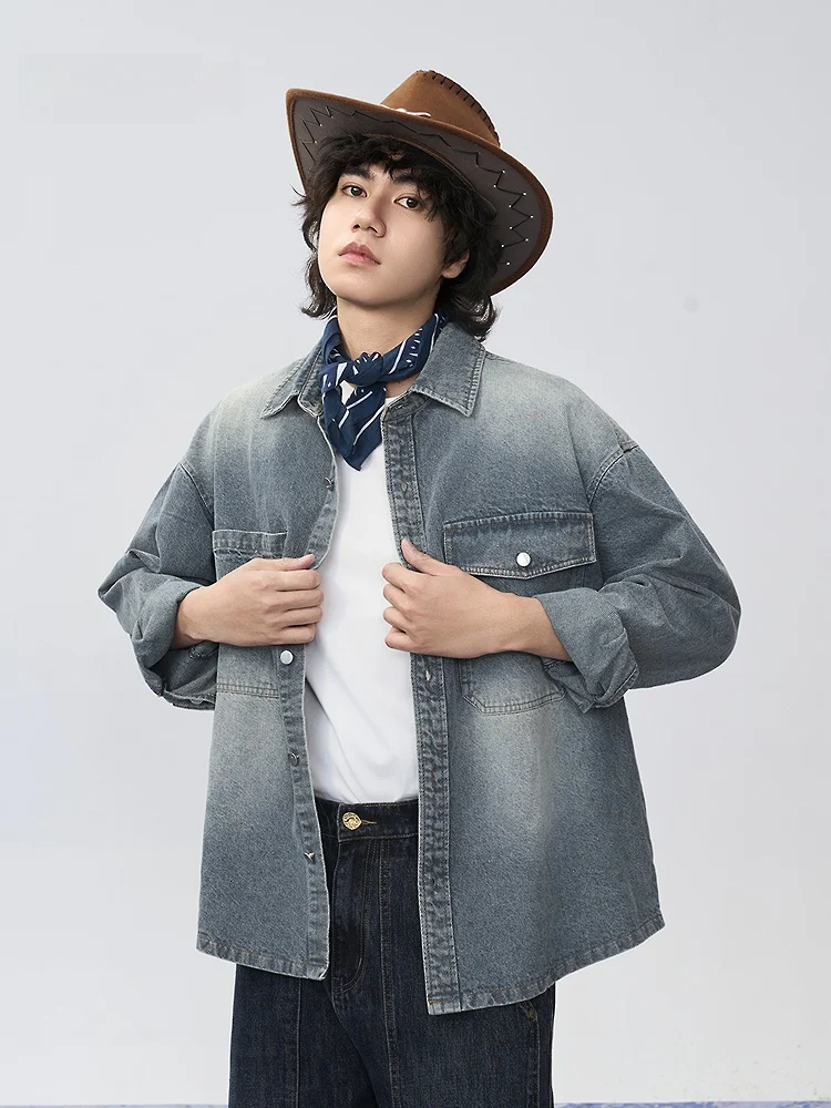 ダブルポケットデニムシャツは春のジーンズに合う服として最適な選択肢か？