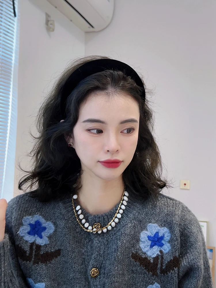 ボンネット ヘッドドレスをどう選ぶ？高級感とシンプルさのバランスが鍵になる