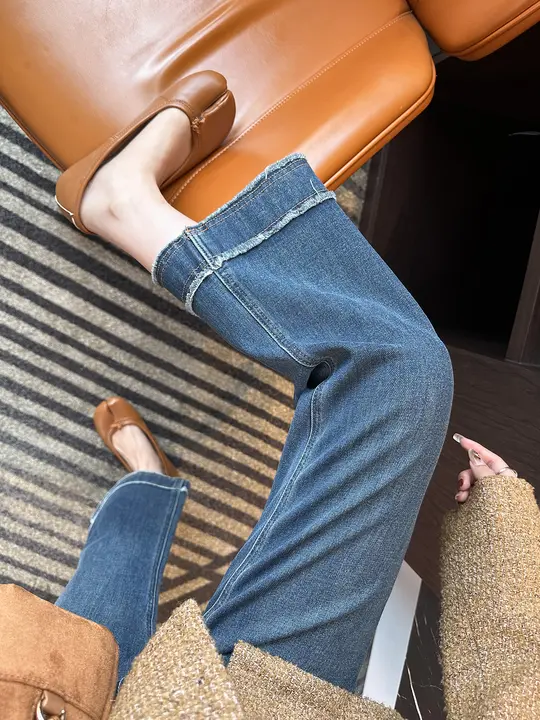 脚型を選ばない！デザイン切替フリンジの小柄向けマイクロブーツカットパンツ【秋用・ストレッチ・九分丈】