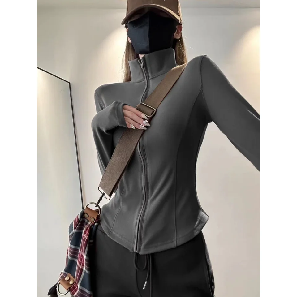 スポーティなデザインのリバーシブルハイネックTシャツ【秋冬用・保温・女性用・ジップ仕立て】