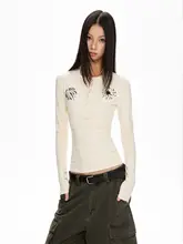アメリカンヴィンテージデザインのフィット長袖Tシャツ【ヘンリーネック・シンプルスタイル・カジュアル】