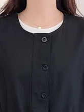 エレガントなデザインのラウンドネックノースリーブトップス【ウエスト絞り・大きいサイズ・秋用】（セットアップ対応）