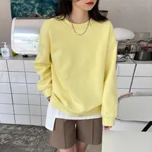 柔らかなイエローのトレーナー【ゆったりシルエット・ラウンドネック・学生向け】