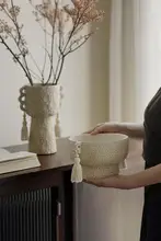 流れる房飾りのあるデザイン陶器花器【二つ耳・多肉植物用・クリエイティブスタイル】（セットアップ対応）