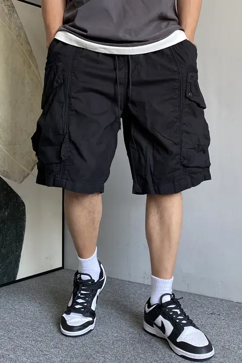 夏用カジュアルブラック大口袋ワークショートパンツ【フィット・ウエストひも付き・五分丈】