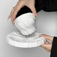 レトロデザインのラテカップ【ハンドメイド・不規則なデザートプレート・カプチーノ用】