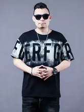 個性的なアルファベットプリントのラウンドネック半袖Tシャツ【ゆったりシルエット・通気性・夏用】（セットアップ対応）