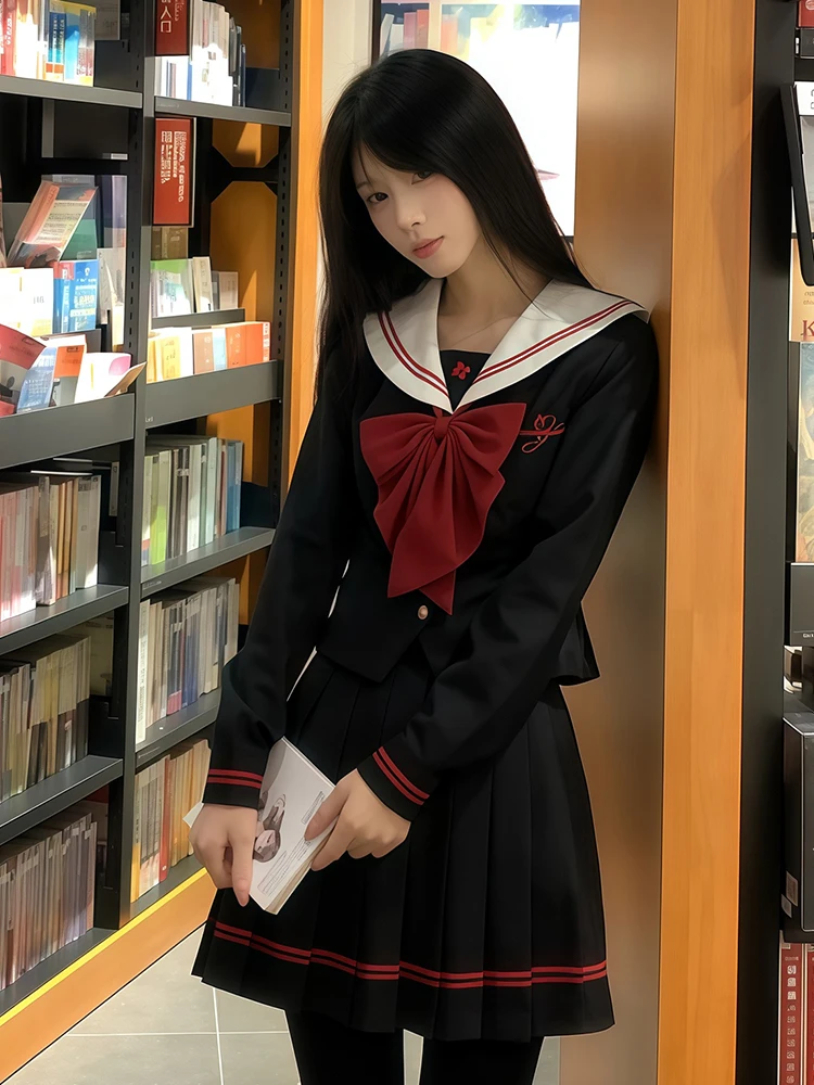 妖言ウサギの夜宴情書JKセーラー服：可愛さと学院風デザインのバランスを実現
