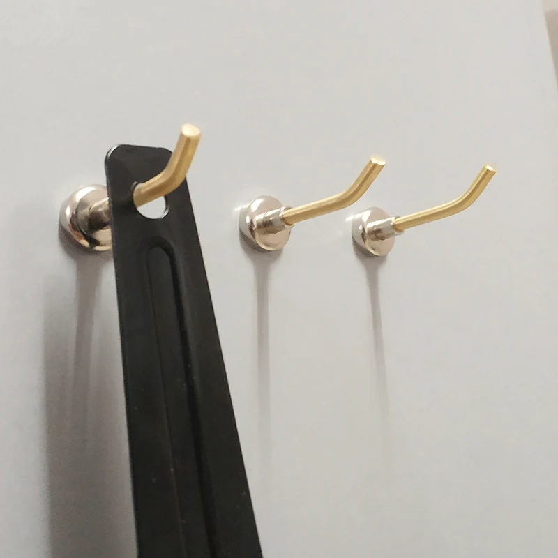 キッチンをスッキリ整理！収納グッズおすすめ　磁石フックの実用性徹底解説