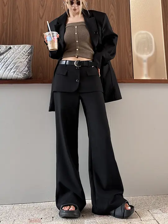 デザイン性のあるウエストゴムのブラックワイドレッグパンツ【フィット・秋用】（セットアップ対応）