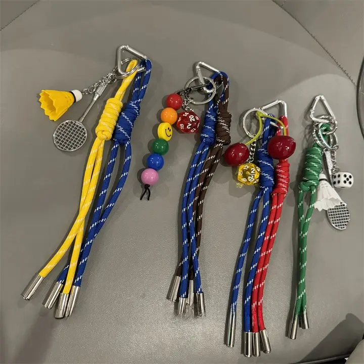 個性的なバイカラーナイロンロープキーホルダー【エアポッズケース・カップル用・羽毛球デザイン】（セットアップ対応）