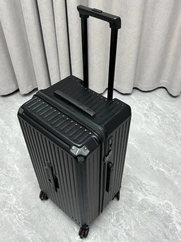 2泊3日の旅行で機内持ち込みにぴったりなスーツケースはどれ？