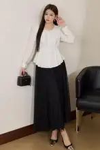 大きいサイズ レディース上品ウエスト絞りトップスと黒メッシュスカート（セットアップ対応）