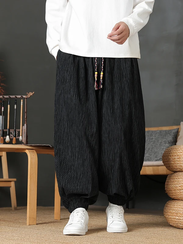 ハーフパンツと靴下を組み合わせるとき、どうやって着るの？