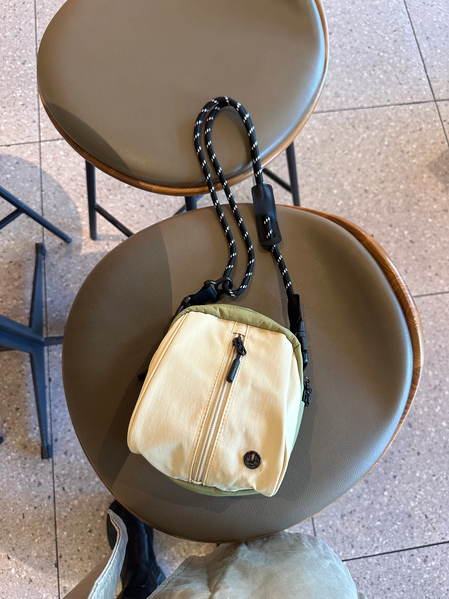 キャスター付き折りたたみバッグ：軽量ナイロンの持ち歩きバッグで旅行と通勤を簡素に