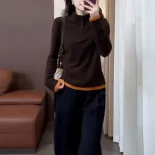 スタンドカラーの半ジップ配色カジュアル長袖Tシャツ【女性用・秋冬向け・シルエットを整えるデザイン】