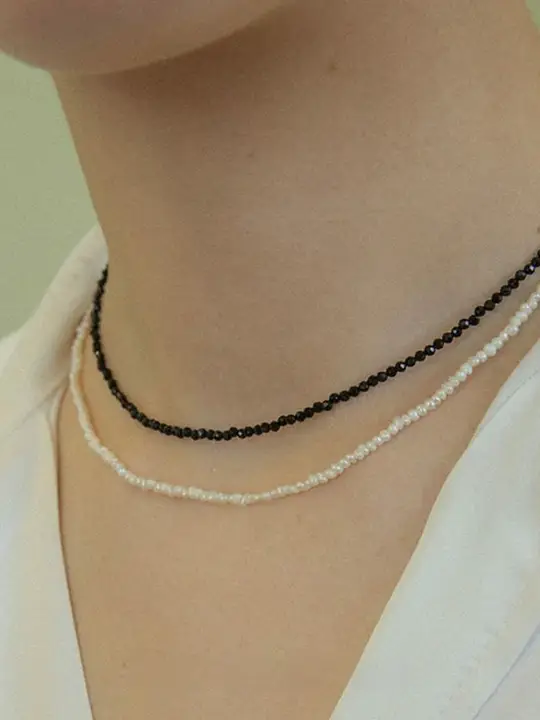 気品あふれるブラックアゲートネックレス【ミニパール・重ね付け対応】