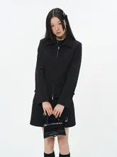 2wayデザインのボタン付きブラックジャケット【ダブルブレスト・フード付き】