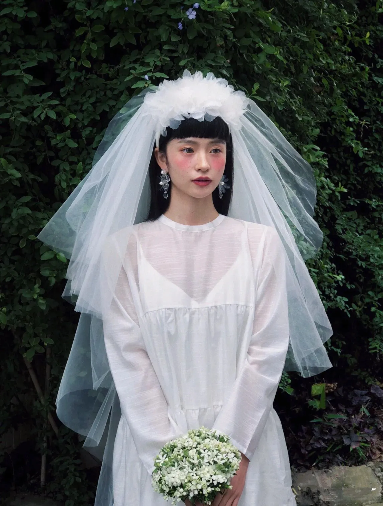 結婚式ショートヘアの魅力とは？厳選5選で自然で美しいシルエットを実現する