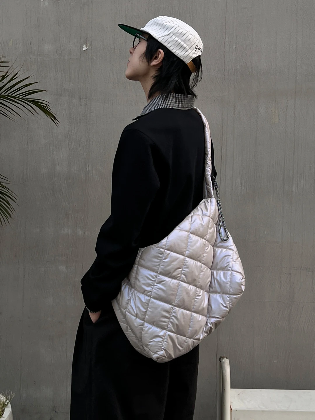 cool bag と デイリーバッグ の違いは？軽い pcバッグ ショルダーで通勤・週末を彩るベストな選び方は？