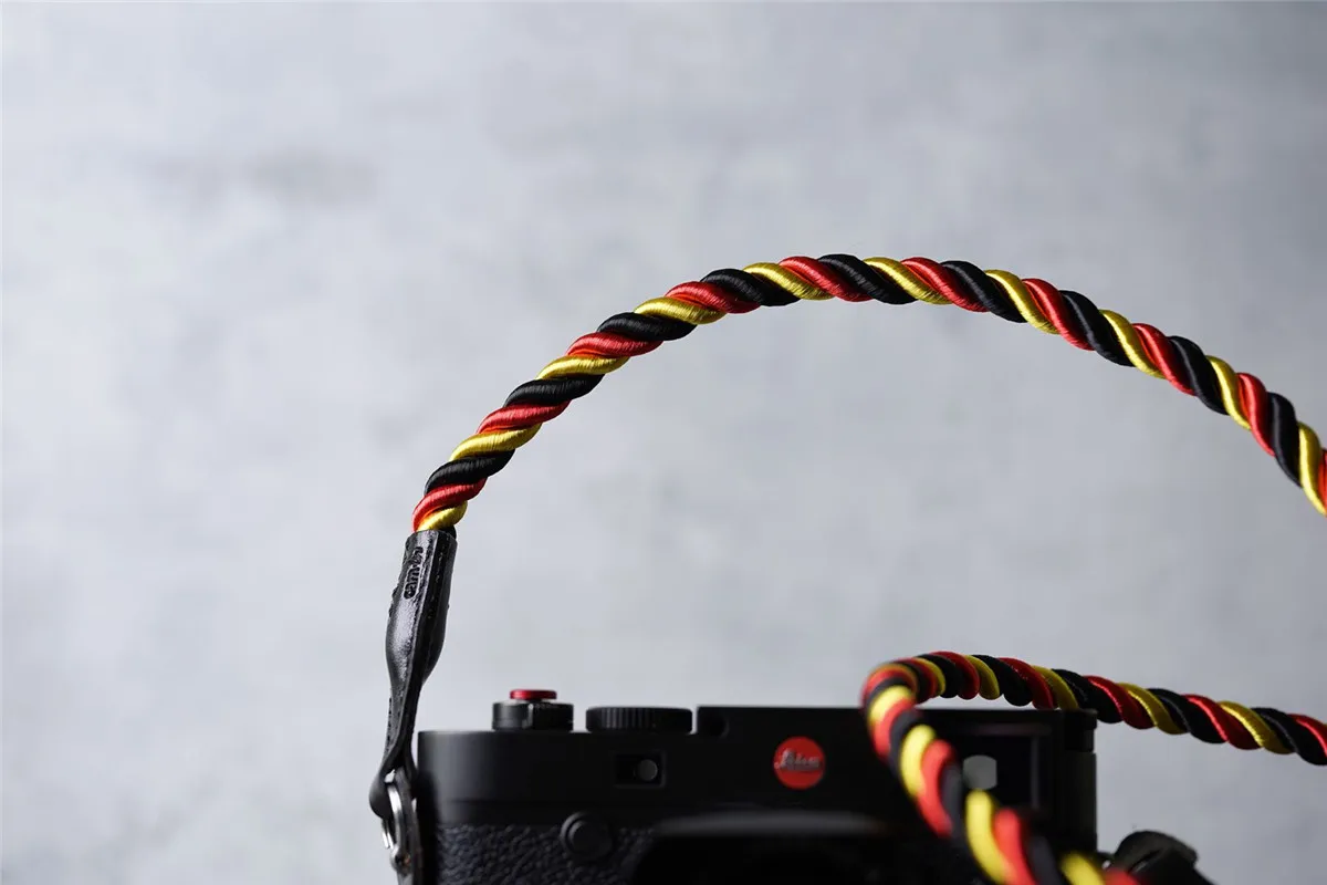 50mmカメラとextended strap 2の組み合わせで、日常の美しさをどう見つける？