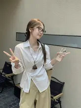 不規則デザインのレーストリム付き翻領シャツ【長袖・女性用】