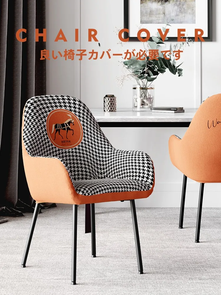 リビングに置く家具としての「弦状家具」は、本当に必要なのか？