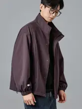 T型デザインのメンズジャケット【秋用・シンプル・立襟・通勤向け】