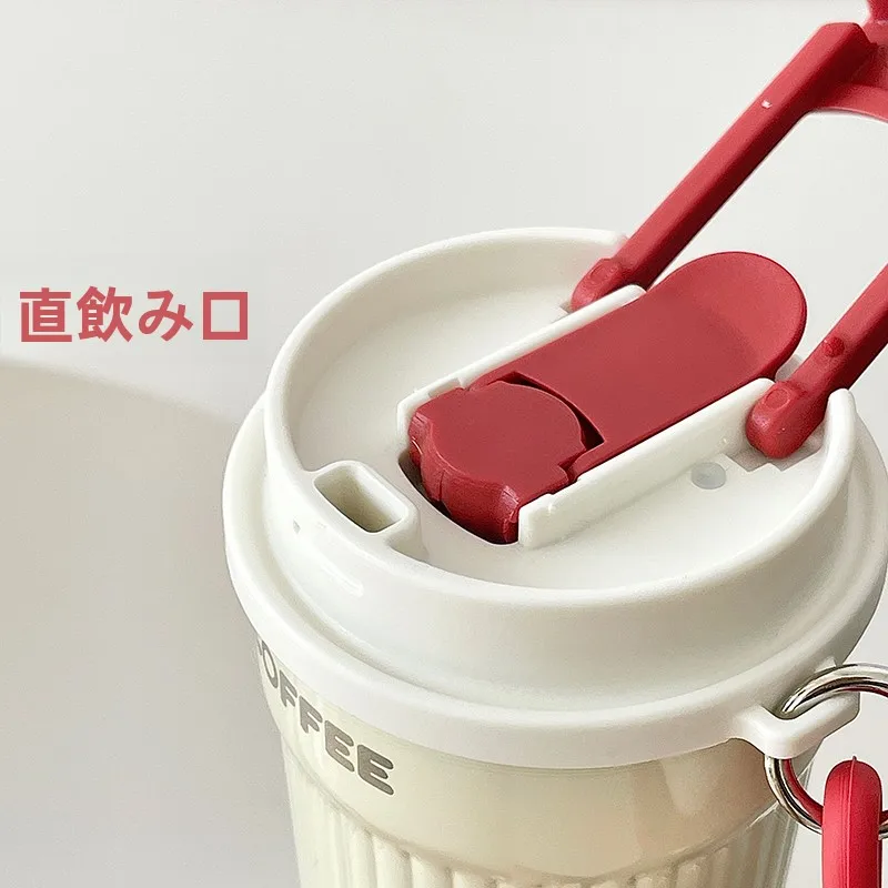 ストロー付き保温マグ：550mlのダブル飲み口で長時間温度ロックを実現