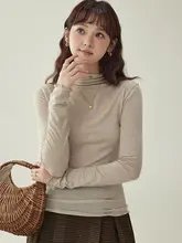浅紫色の花柄ウール長袖Tシャツ【女性用・フィット感のあるデザイン・春用】