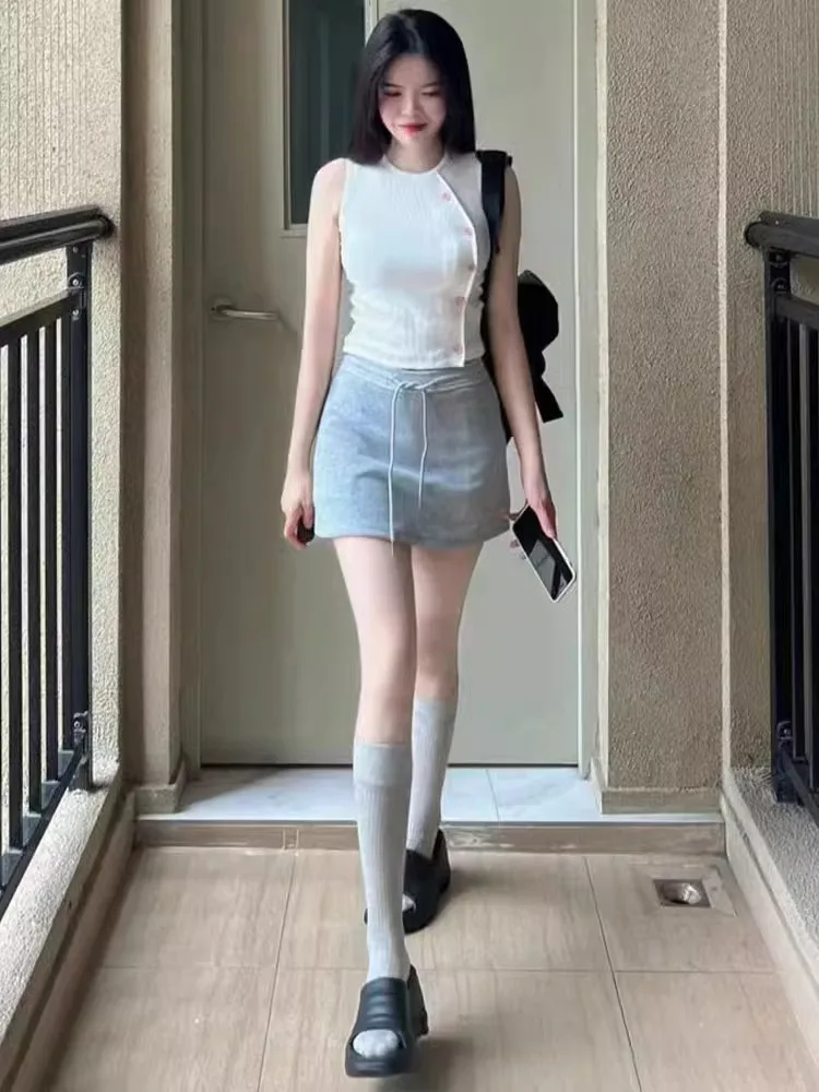 40代の女性が選ぶ、ショートパンツコーデの本質は？