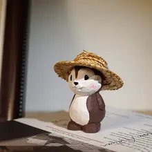 可愛い花栗鼠の木製デスク装飾【ハンドメイド・キャラクター小物】