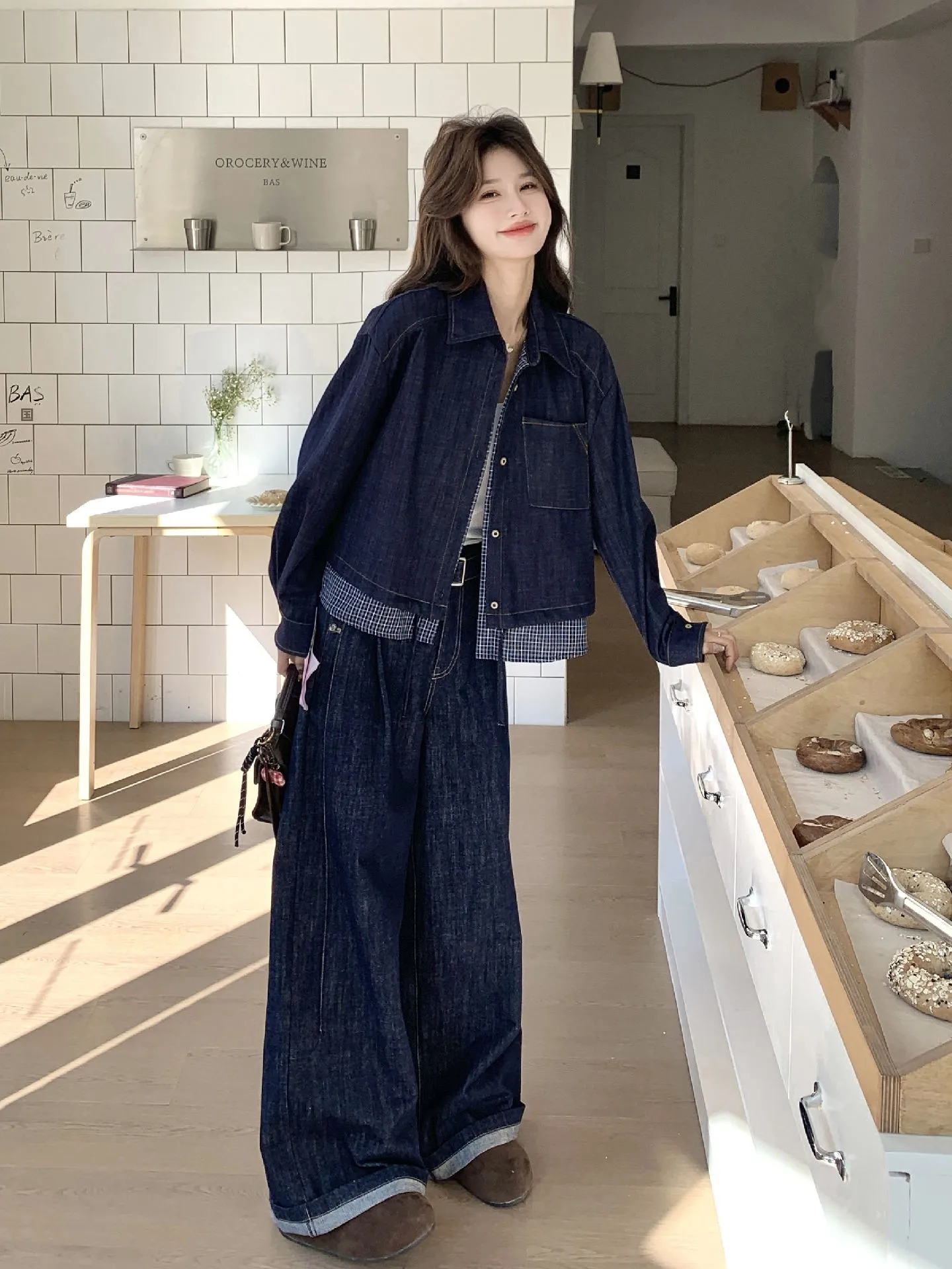40代の女性が秋に着たい！ジャージコーデの本質は「着心地」と「スタイルのバランス」だと気づいた