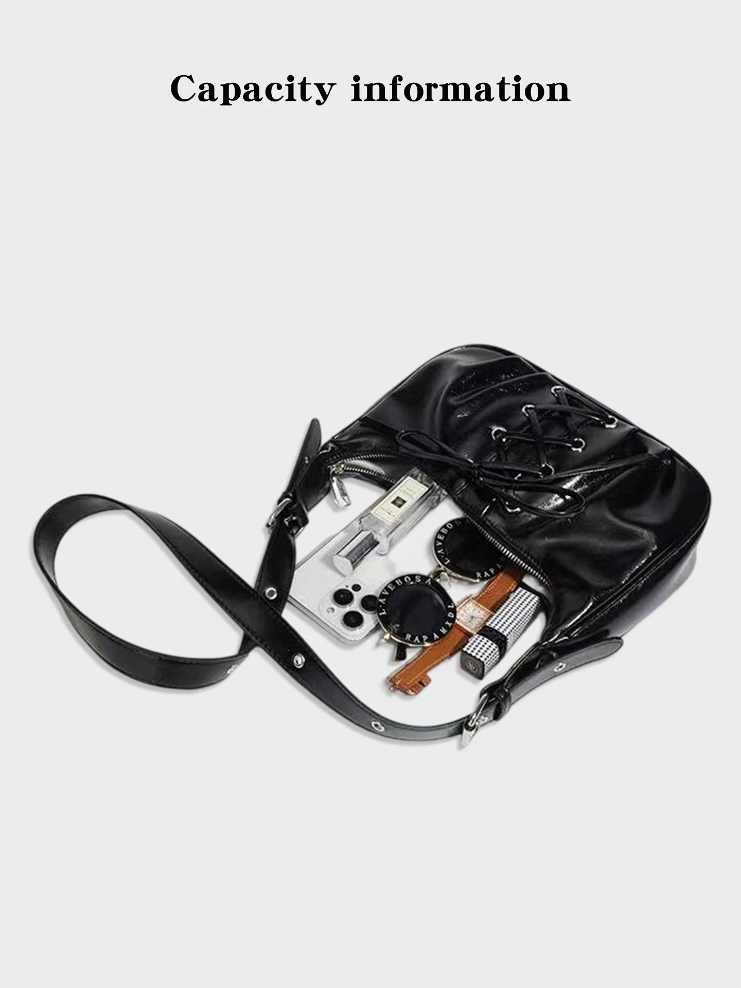 ミニショルダー バック レディースはどんな感じ？通勤に合うのか？
