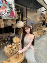 優しいVネックボタン付きベーシック薄手日焼け止めブラウス