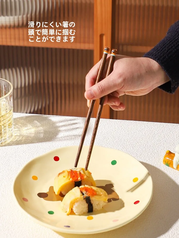 可愛いデザインの木製箸：子供用・家族用・分け会食に最適な18cm鸡翅木製品