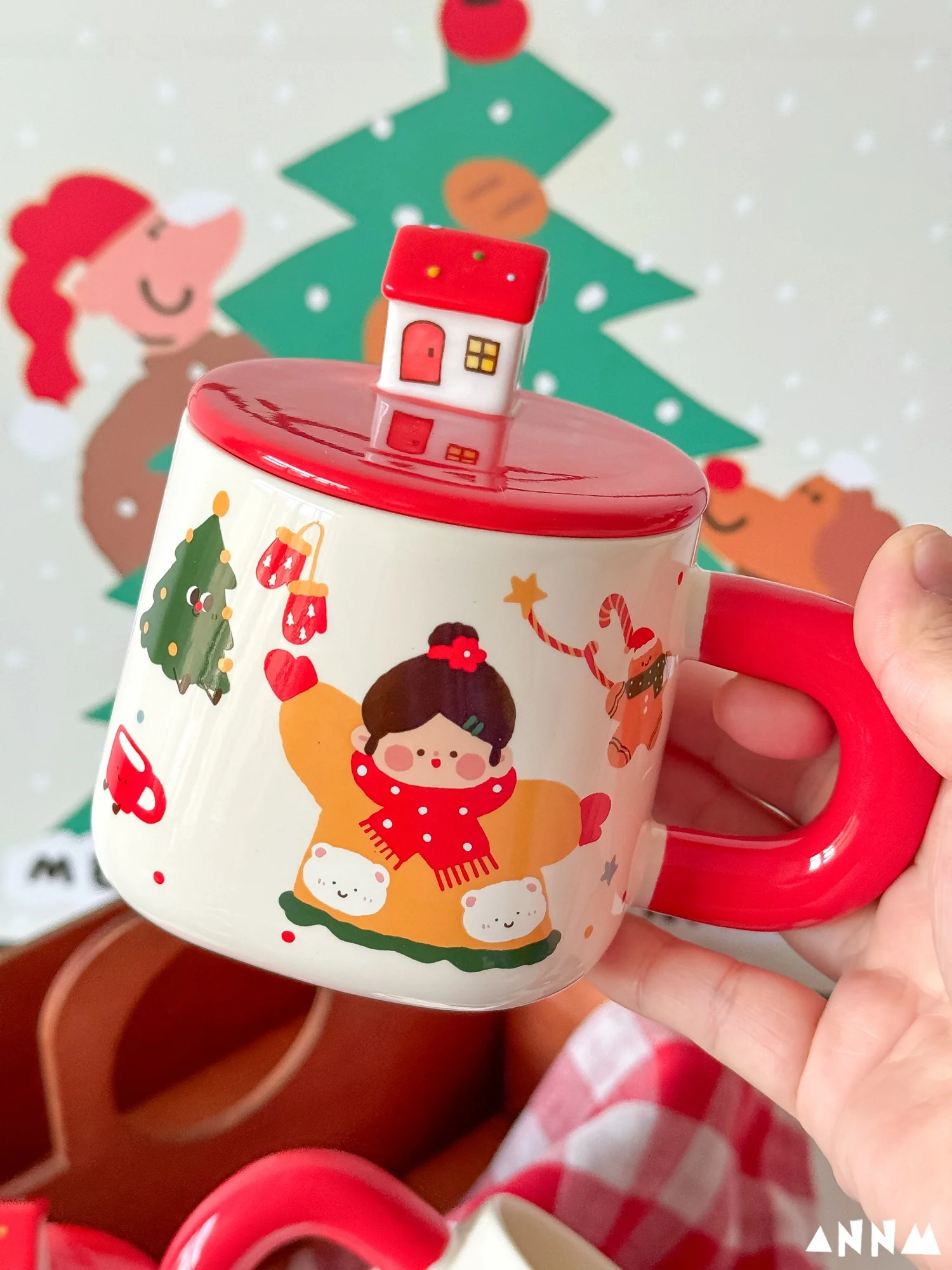 可愛いサンタクロースデザインのカップ：クリスマスギフトに最適な陶器カップの実用性とシーン別活用法