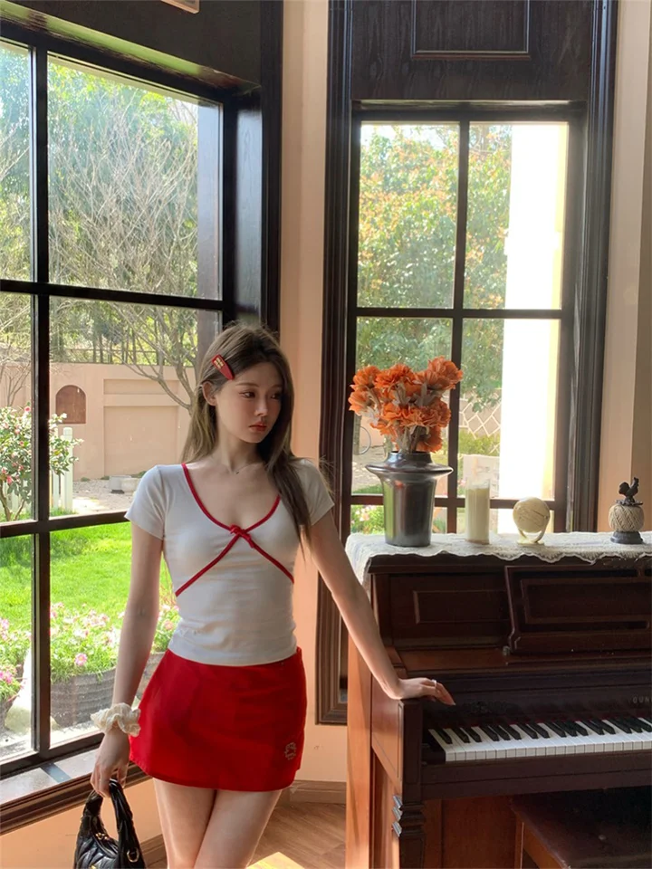 バイカラーVネック短袖Tシャツ【女性用・夏・リボン付き・シルエットを強調】（セットアップ対応）