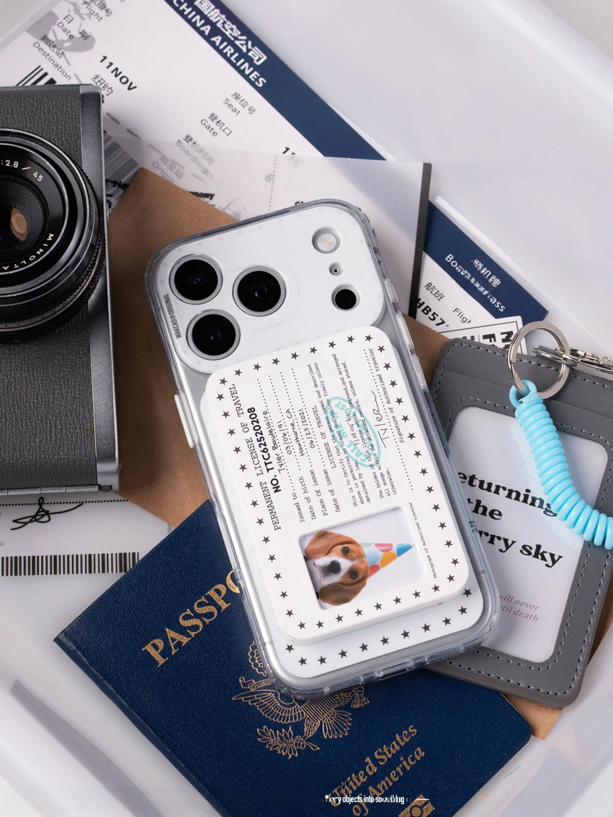 旅行用磁吸式スマホスタンド【ミラー付き・便利なデザイン】の実用性とシーン別活用法