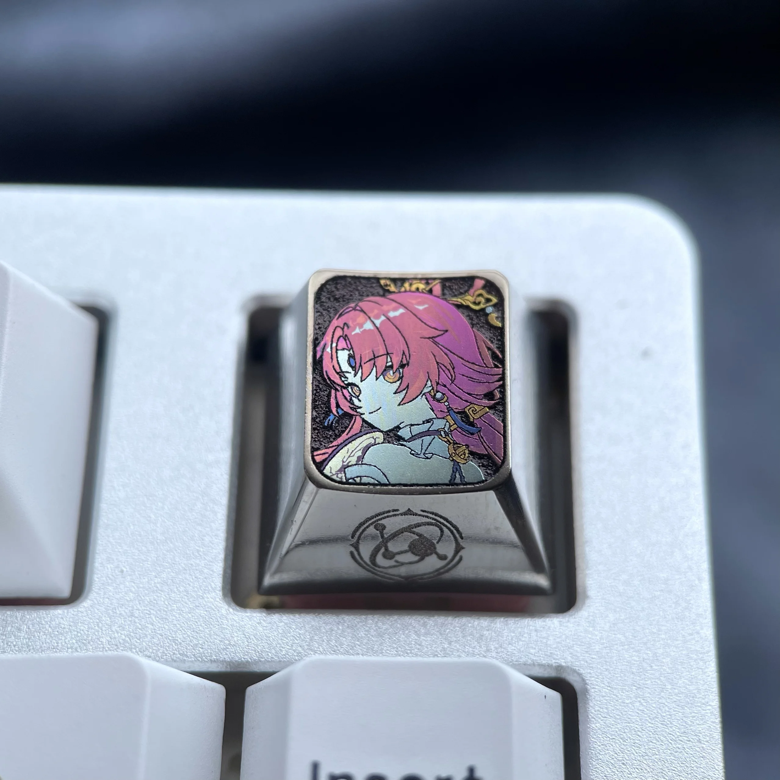 _capslockキーが誤って押されるのはなぜ？その解決法としておすすめのキーボードキーキャップとは？