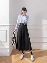 グレーのハイウエストプリーツスカート【春夏向け・中長丈・体型カバー】