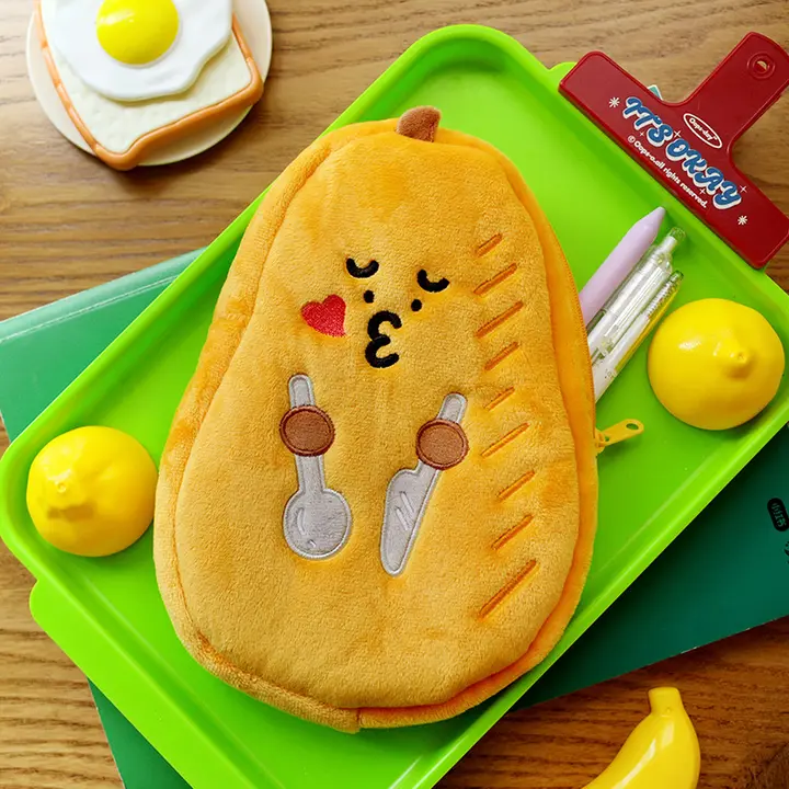 可愛い木瓜デザインの毛 Plushペンシルケース【大容量・学生用文具収納】
